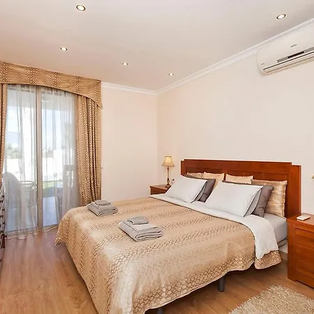 La Caleta Golf فيلة أذيخي