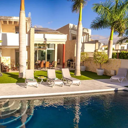 La Caleta Golf فيلة أذيخي