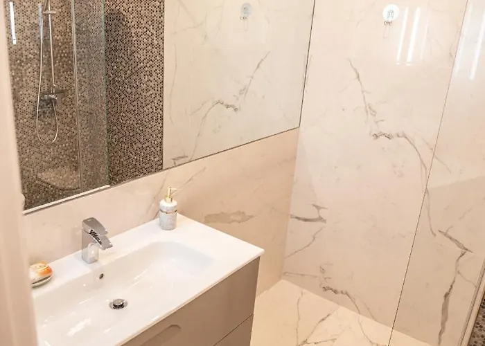 La Caleta Golf * אדחה